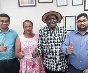 Patient with doctor 7